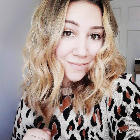 Meet your Posher, Samantha - Picture 1 of 1